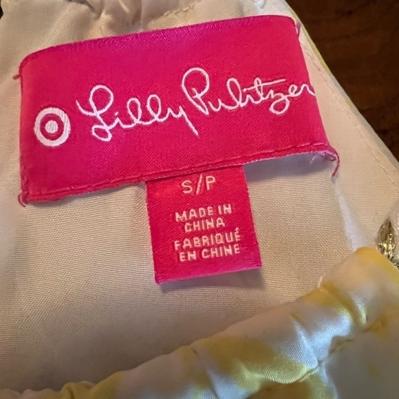 LILY PULITZER FOR TARGET YELLOW AND WHITE SLEEVELESS PULLOVER TOP SIZE SMALL - Picture 2 of 10